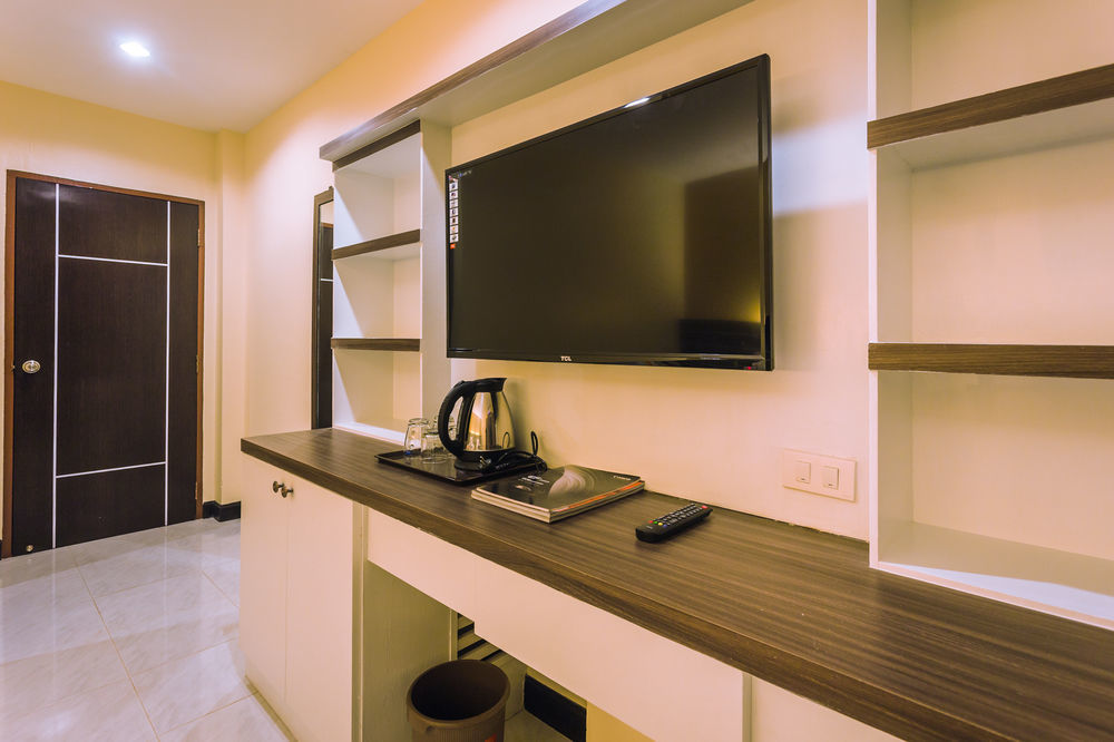 The Shades Bed And Breakfast Boutique Hotel Patong Exterior photo