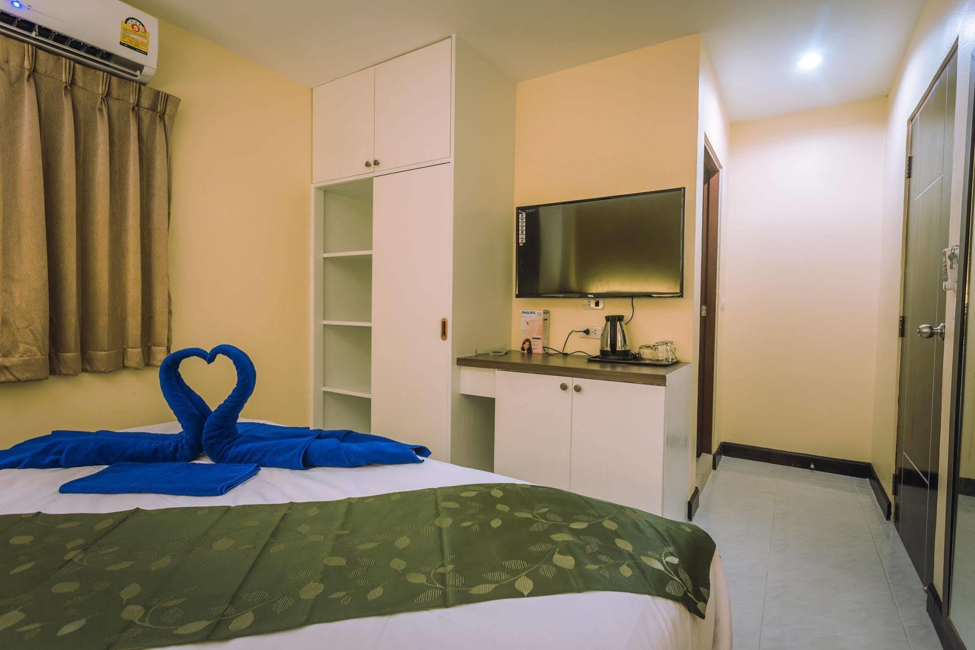 The Shades Bed And Breakfast Boutique Hotel Patong Exterior photo
